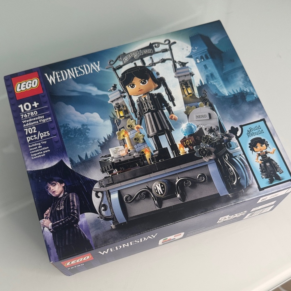Lego Wednesday Addams Set - Black and Blue